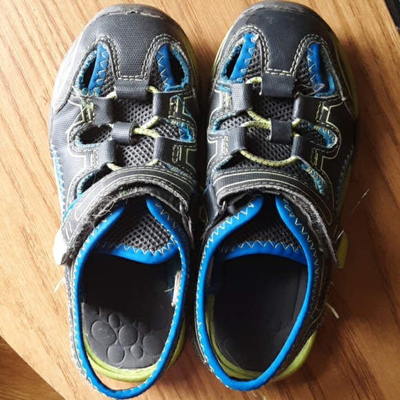 Boys sandals - Picture 3 of 3